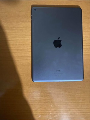 iPad 9 like new, minimally used