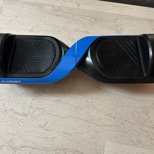 Hoverboard Blaupunkt like new with charger and carrying case