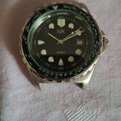 Men's wristwatches used with 5 bracelets and one gift