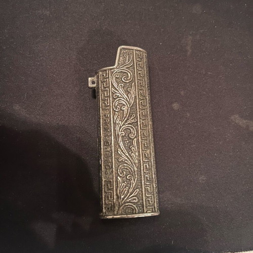 Collectible lighter case like new and vintage