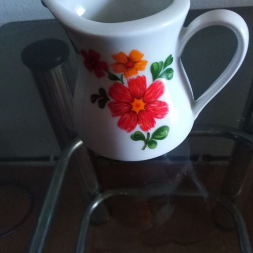 Porcelain milk jug like new, genuine Mitterteich Bavarian