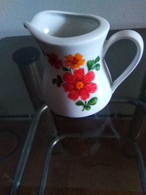 Porcelain milk jug like new, genuine Mitterteich Bavarian