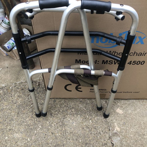 Walker with Seat used, Comfortable