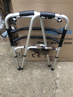 Walker with Seat used, Comfortable