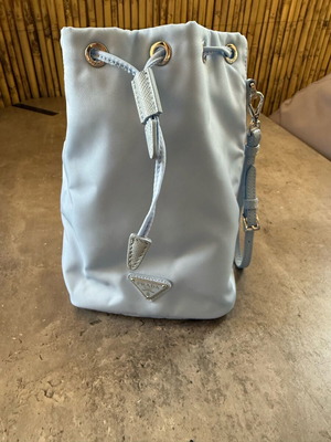 Τσάντα Prada Ciel Nylon Mini σε άψογη κατάσταση, μπλε