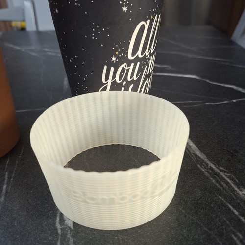Tupperware and Bamboocup coffee cups used, broken lid on Bamboo cup