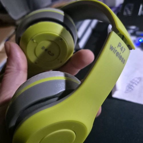 Bluetooth Wireless Headphones P47 like new with FM Radio and MicroSD