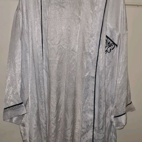 White satin silk robe new, size Large