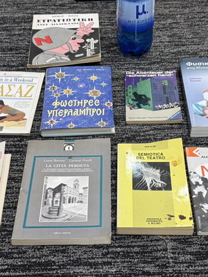 Mixed books in Italian and Greek, vintage collection