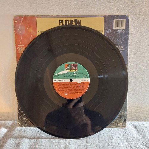 Platoon Original Soundtrack vinyl record used, rock genre