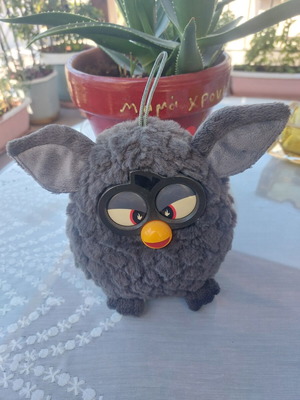 Furby Hasbro Famosa 2013 gray with Evil Eyes plush toy new
