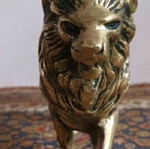 Solid bronze lion sculpture