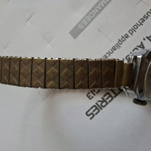 Zaria mechanical watch women's used with cracked glass