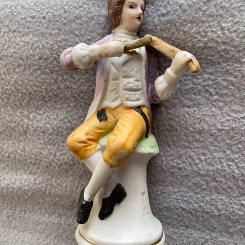 Decorative The Violinist used