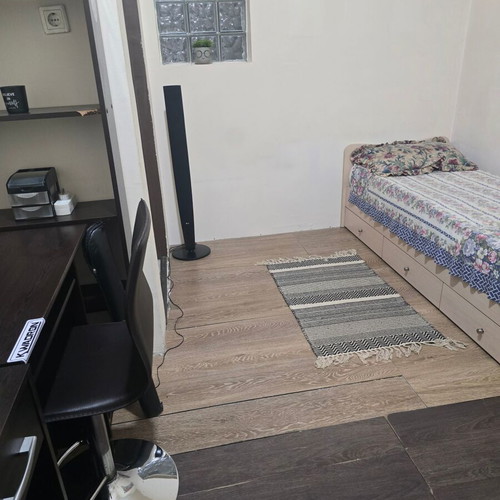 Ισόγειο σπίτι 122 τμ με αυλή, 3 υπνοδωμάτια, μερικώς ανακαινισμένο, Δραπετσώνα