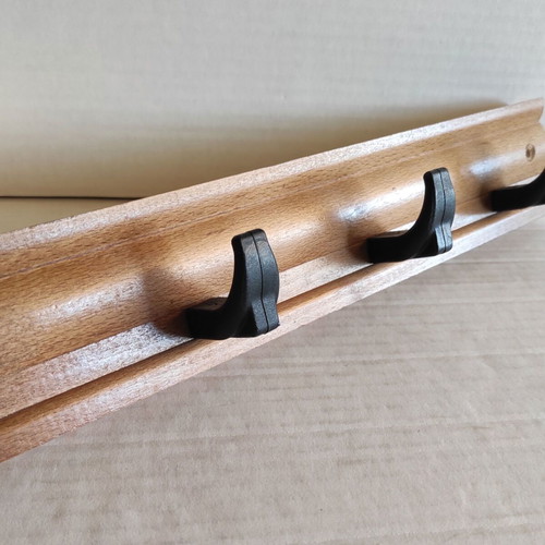 Wooden wall hanger with 4 black plastic hooks, new