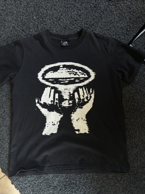 Corteiz Island Tee size M like new, black and white