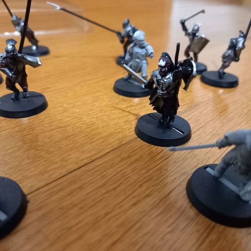 Lord of the Rings 12 magazines and 65 figures like new
