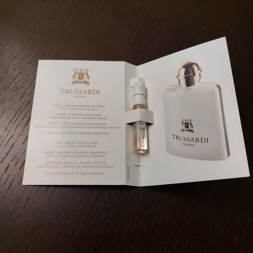 Trussardi Donna Eau de Parfum Tester 1.5 ml new
