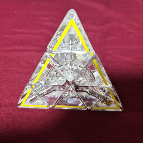Mefferts Pyraminx Crystal like new