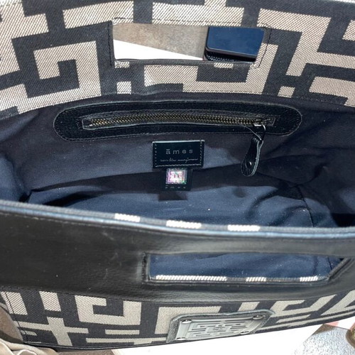 Ames handbag like new, gray and black, large capacity