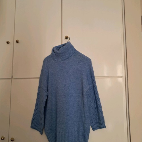 Blue blouse dress like new or long sweater