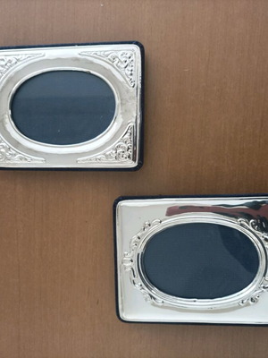 Silver color photo frames new, set of 2 small 10x9 cm