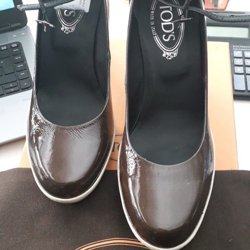 Tod's pumps new brown patent leather high heels size 40.5