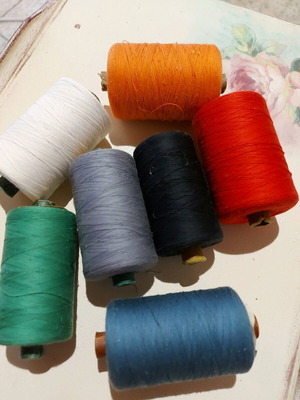 Sewing threads like new, pack all together