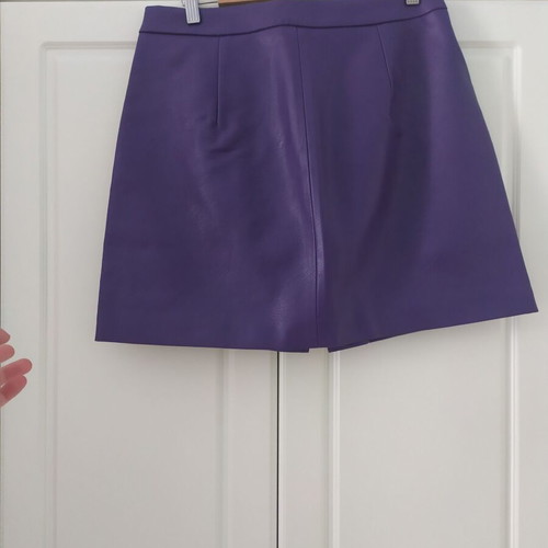 Stradivarius skirt used, synthetic leather, purple, size 42