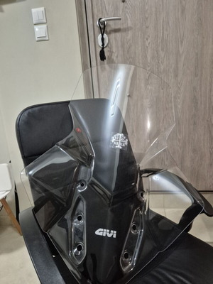 Motorcycle windscreen used, suitable for Voge SR1 and other models