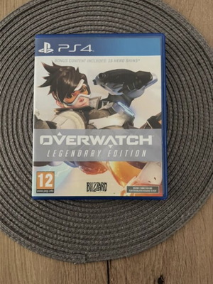 Overwatch PlayStation 4 used, fully functional
