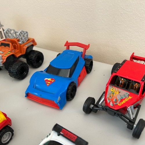 Old toy cars used, pack of 25, medium size