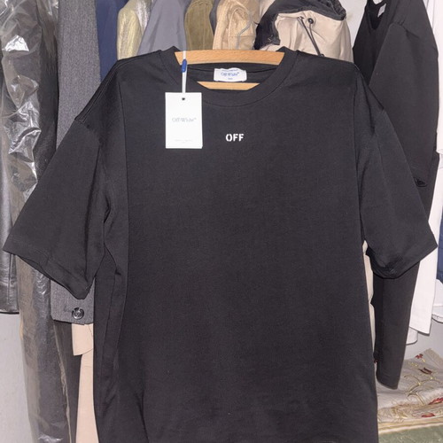 Off White T-shirt new, size L, black