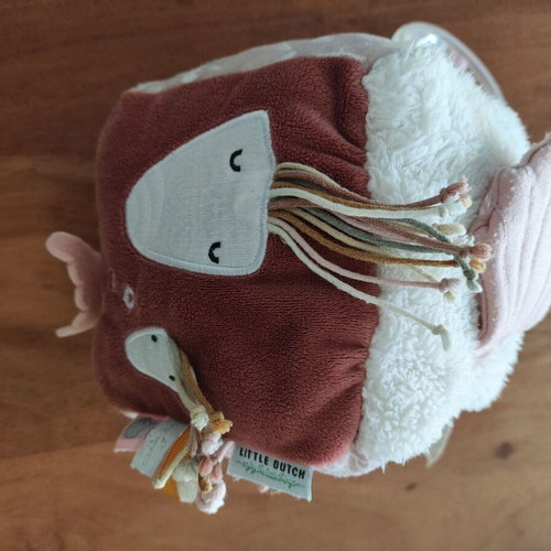 Little Dutch fabric activity cube