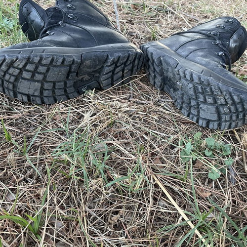 Lowa mid boots with Vibram sole like new, size 45, black