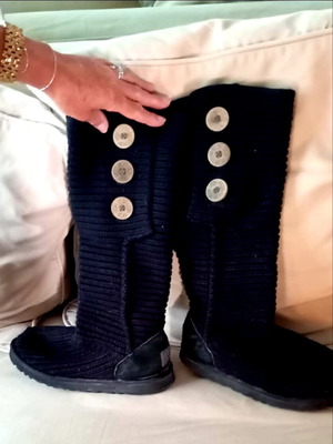 Ugg tall knitted boots like new, size 41, black