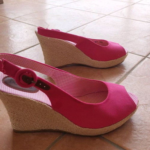 Wedge sandals like new, size 39, beige and pink