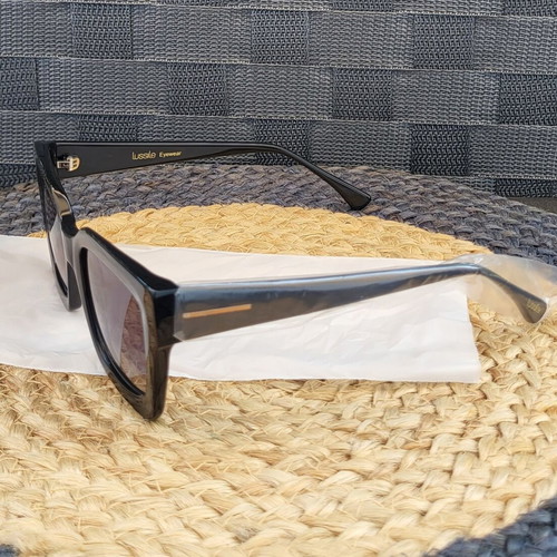 Lussile Women's Sunglasses New Black and Gold