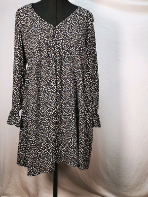 Maternity dress like new with frill sleeves black and beige
