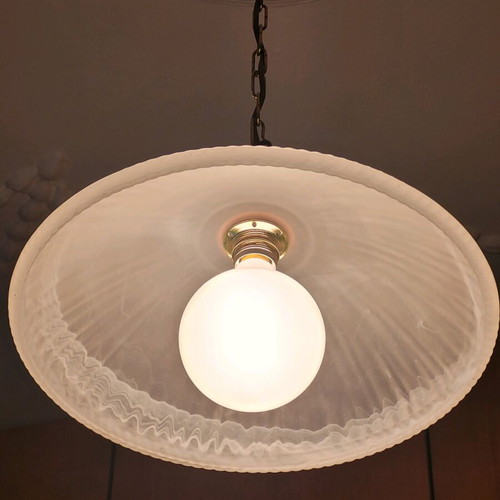 Glass ceiling light like new with bulb