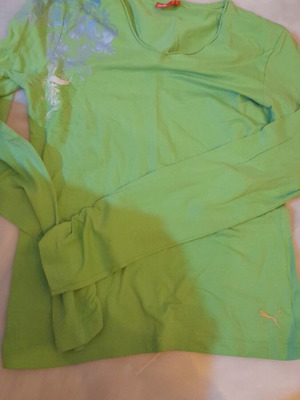 Puma green mako women's shirt like new, ideal for gym