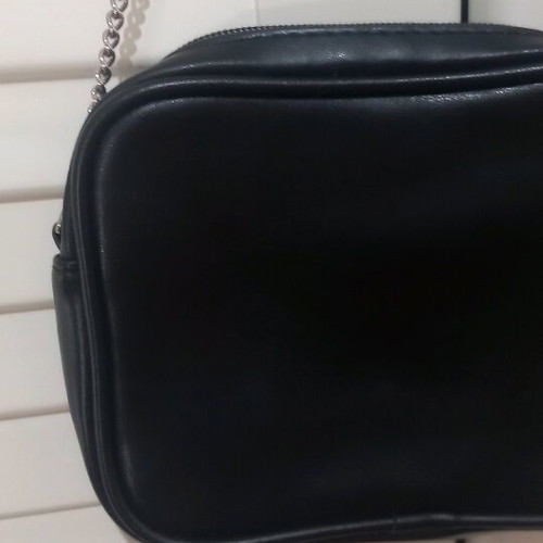 Mad hat evening handbag like new, black quilted synthetic
