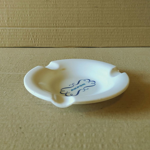 Akron Ilion Krystal ashtray used, white bakelite