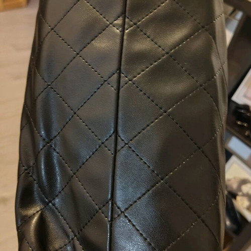 Chanel Caviar Shoulder Bag New Genuine Leather With Case