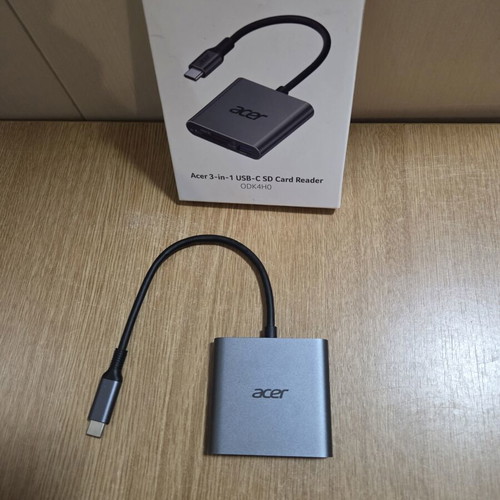 Acer 3-in-1 USB-C SD Card Reader model ODK4H0 new
