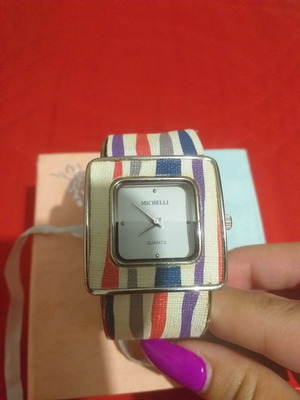 Ρολόι βραχιόλι μεταχειρισμένο, γυναικείο, ιδιαίτερο σχέδιο