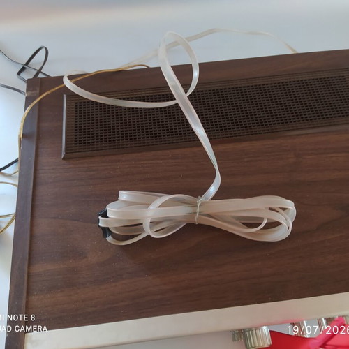 Sanyo DCX 3000KA amplifier used, four-channel, 10×4 watt per channel