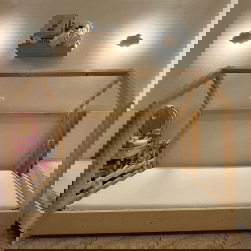 Κρεβάτι Montessori 140x70 με μεταχειρισμένο στρώμα Cocomat Skiouros και κάλυμμα