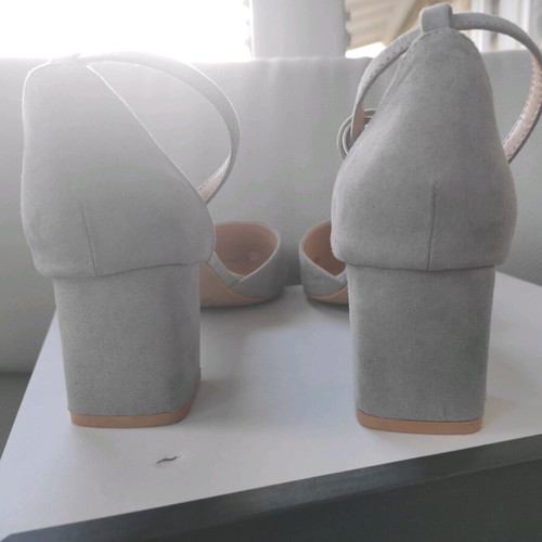RAID suede gray pumps size 42 like new